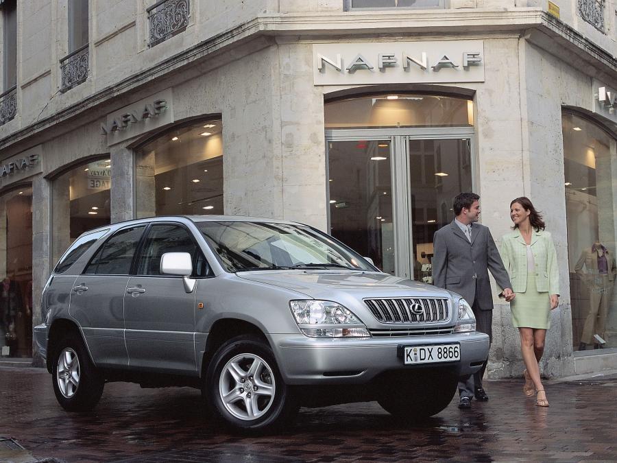  Lexus RX300 2000 года  (EU) (фото 8 из 16)